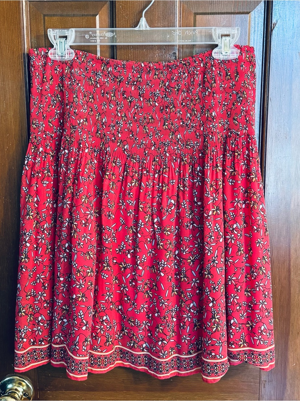 Max Studio Red Floral Elastic Waist Skirt EUC